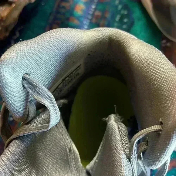 Nike men’s 7.5 high top tennis shoes. Perfect condition.. Hyper dunk. main image 11